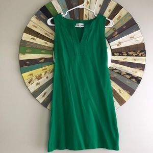 Green sleeveless dress
